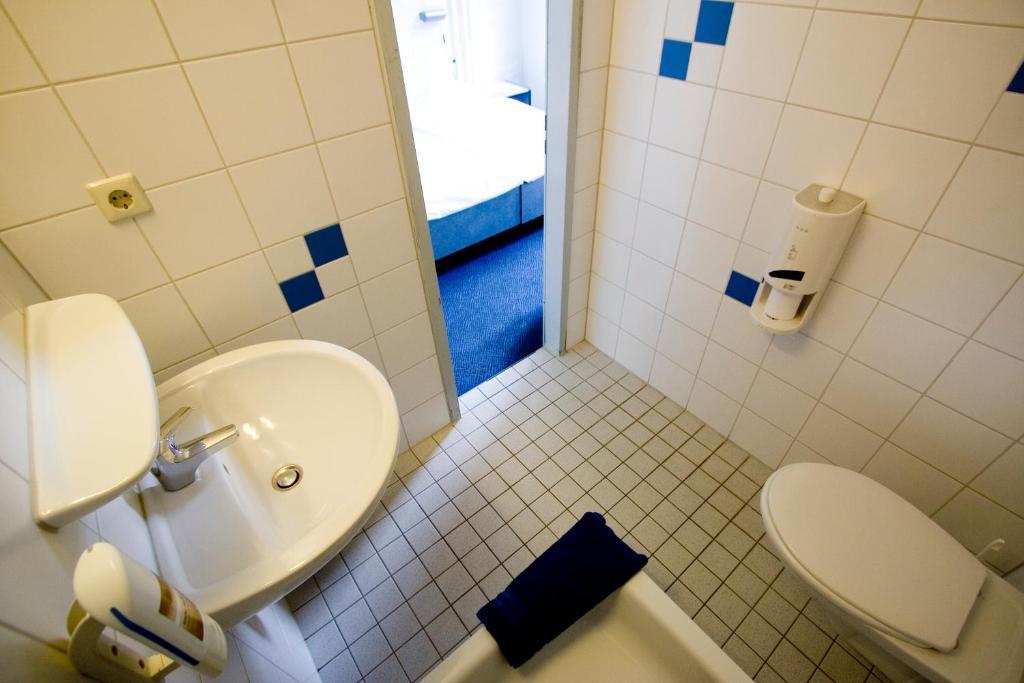 Hotel Transit Berlin Oda fotoğraf
